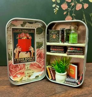 TIL - Tiny Tin Books